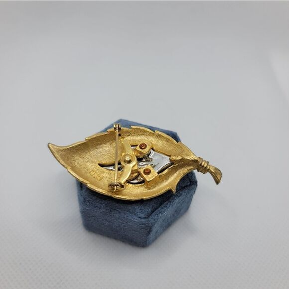 JJ Leaf Brooch  - Picture 3 of 5